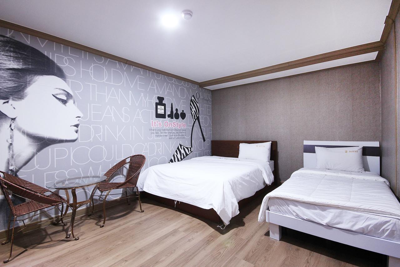 Happy Q Motel Andong Exterior foto